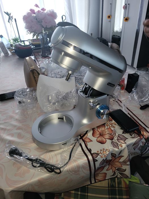 Robot 5 in 1 , Mixer planetar