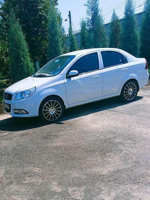 Нексия Ravon R3  срочно