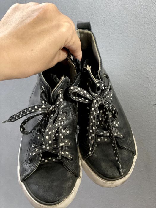 Продам детские кеды