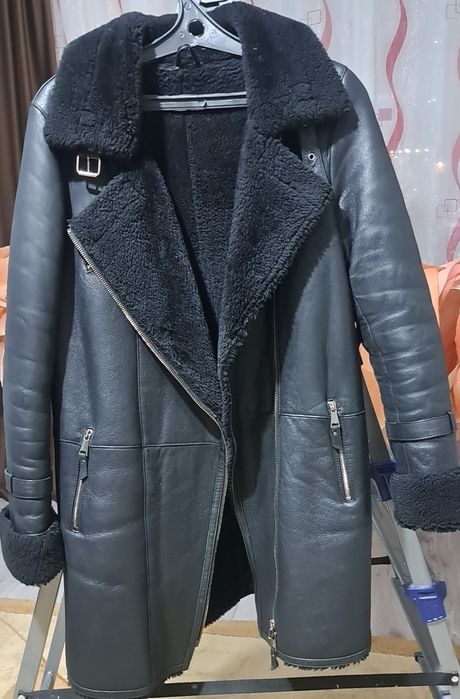 Продам натуральную, зимнюю дублёнку