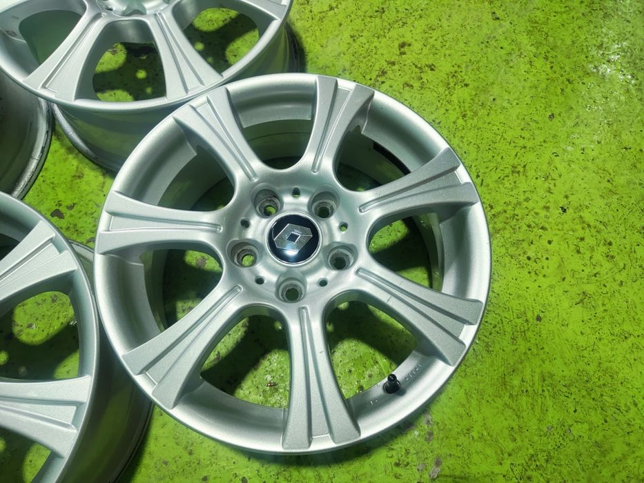 16 5x114.3  Renault Nissan лети джанти 5х114.3