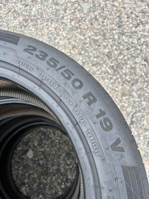 Привозные шины 235/50/19 Continental