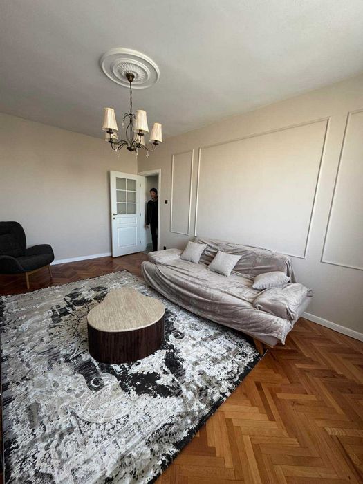 Дава се под наем Двустаен апартамент в София, Център - 70 кв.м за 730 € - Снимка #1