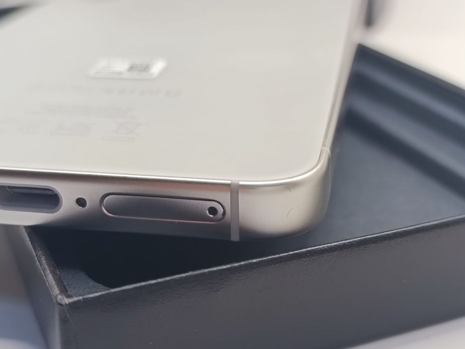 Samsung Galaxy S24 / 256GB