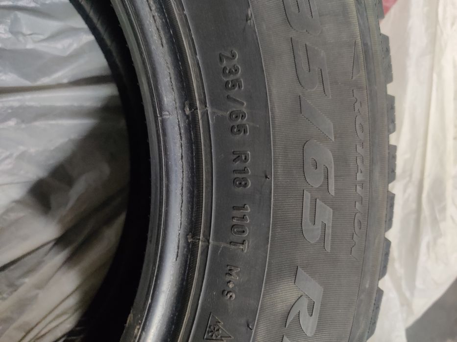 Продам шины PIRELLI шипы