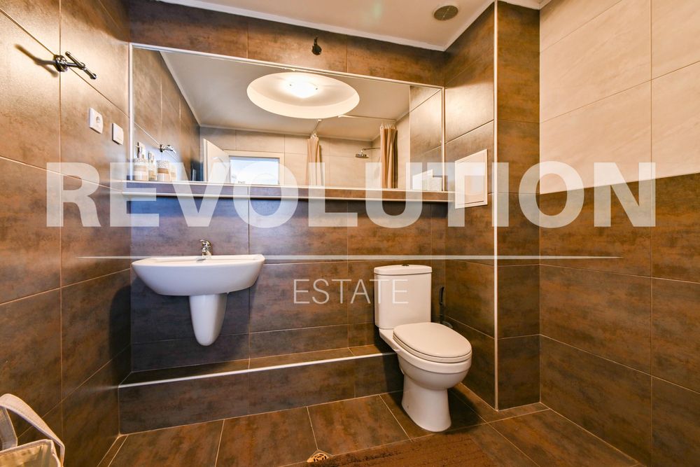 Дава се под наем Двустаен апартамент в София, Гоце Делчев - 90 кв.м за 750 € - Снимка #9