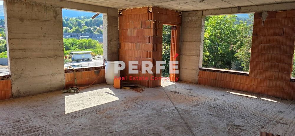 3-стаен в София-Карпузица площ 136 цена 247520