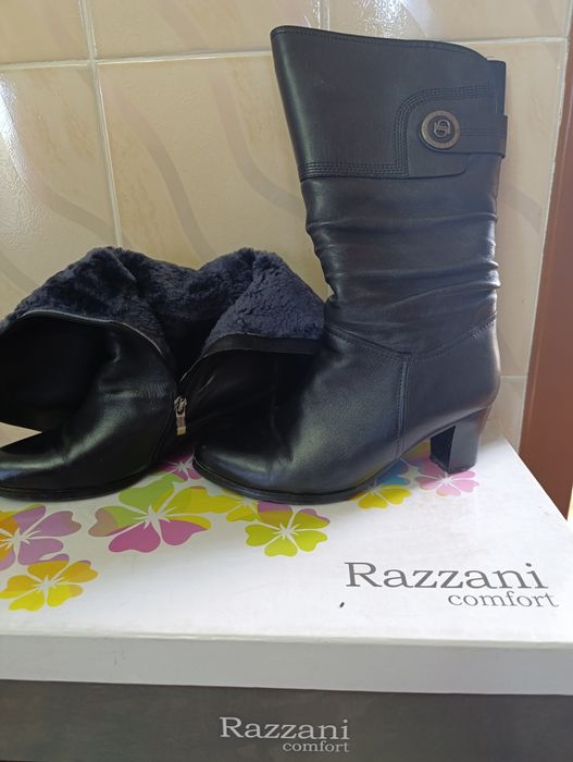 Женские кожаные сапоги