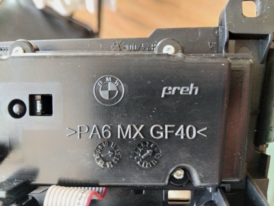 Панел климатроник и радио за BMW F30 F31 F32 F36 (с подгрев) – OEM