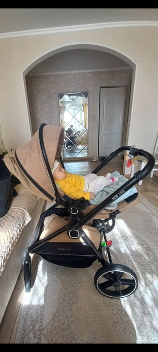 Коляска прогулочная New lux беж.
