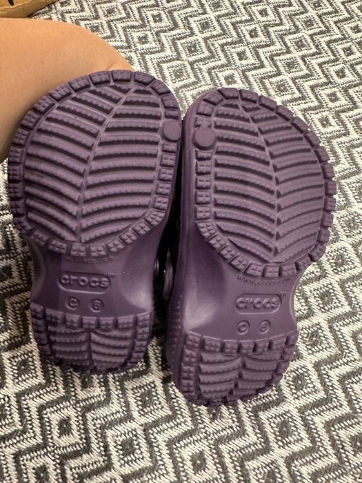 Продам кроксы для девочки