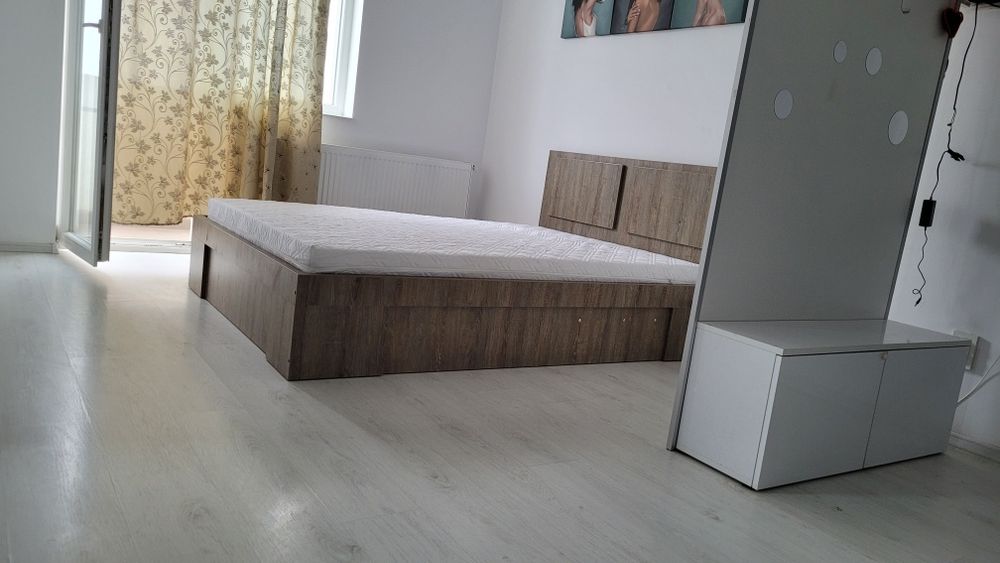 Proprietar, inchiriez garaoniera