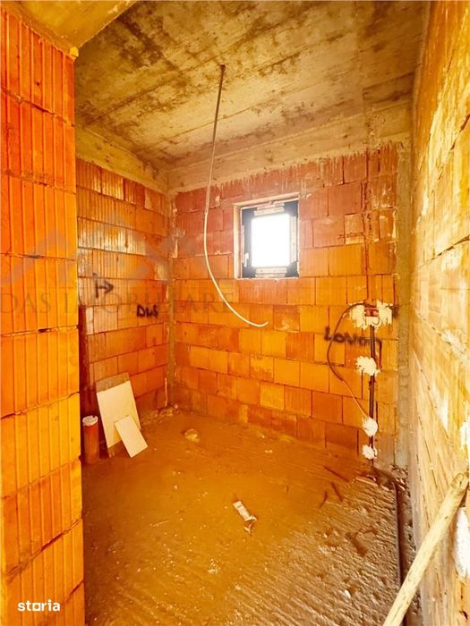 Schimb cu apartament, casa noua cu etaj, in cartier nou Tautii Maghera