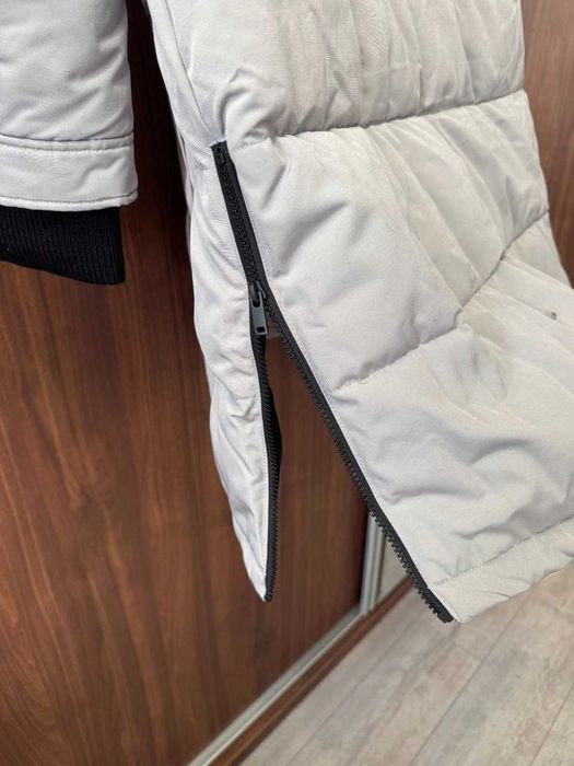 bcbgmaxazria Зимняя куртка из США