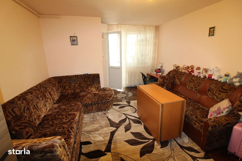 Vând garsonieră în Hunedoara, zona Micro4-Flacăra, 29mp