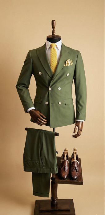 Costume barbati marimea 44 !