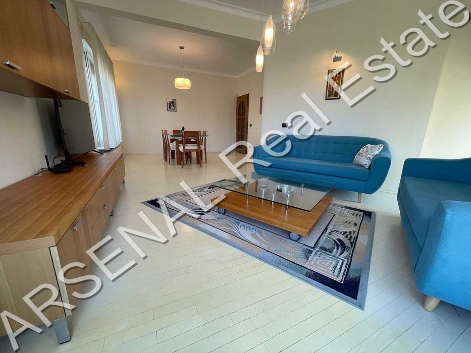 Дава се под наем Тристаен апартамент в София, Център - 125 кв.м за 1000 € - Снимка #10