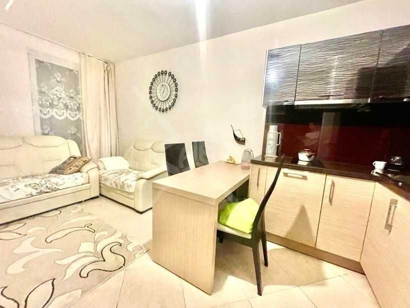 Продава се Тристаен апартамент в к.к. Слънчев бряг - 69 кв.м за 1131 €/кв.м - Снимка #1