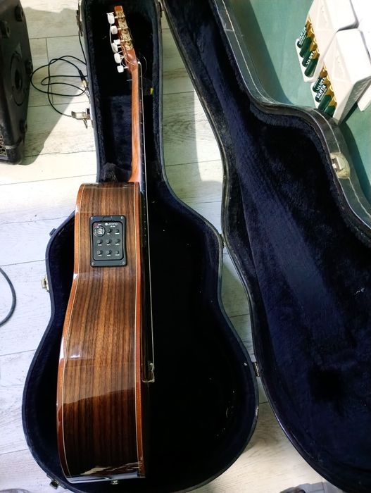 Chitara electro clasică Hora Reghin  Reghun SM20 de concert