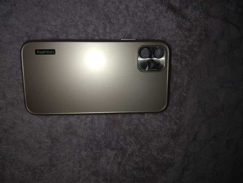 Айфон 11 чехол продам