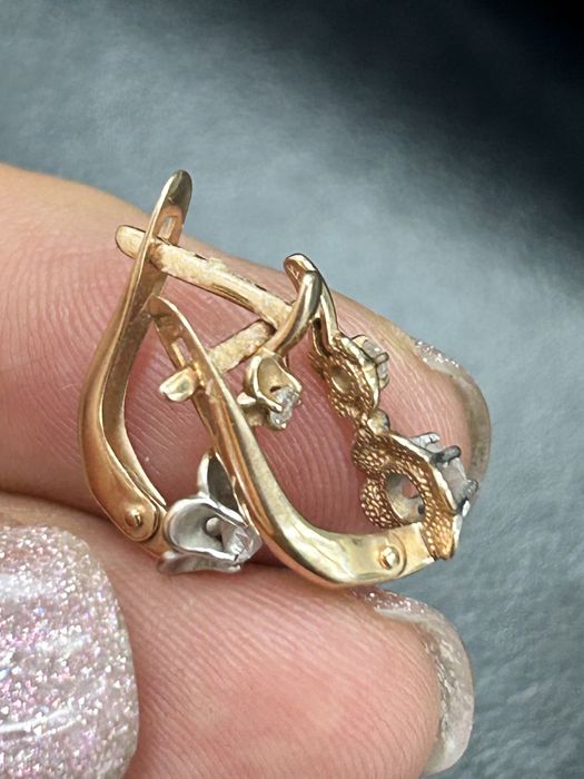 Золотые серьги 585