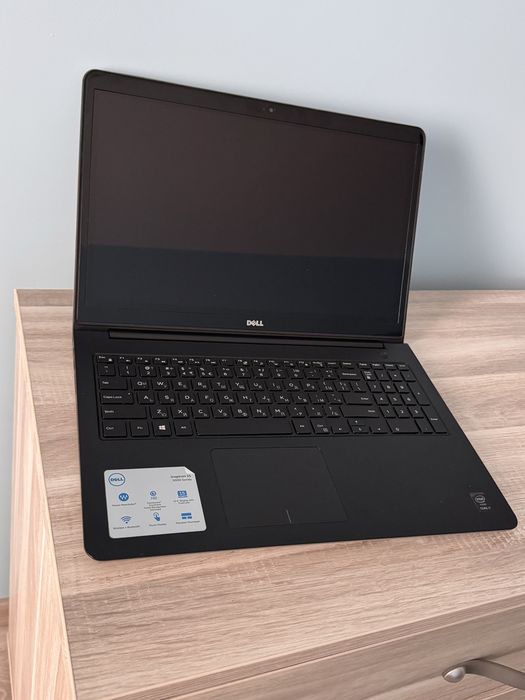 Лаптоп DELL 15.6 inspiron 15