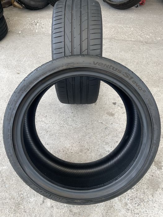 245/35/19 -2бр. Летни гуми Hankook /dot2023.