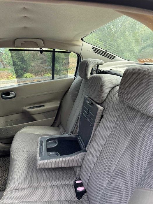 Renault Megane II 1.6 Benzină – 2006 – pentru piese / reparație / Rabla