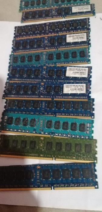 Plăcute Server ramii 4 gb ddr3 sau la schimb cu bare de 8 GB ddr3