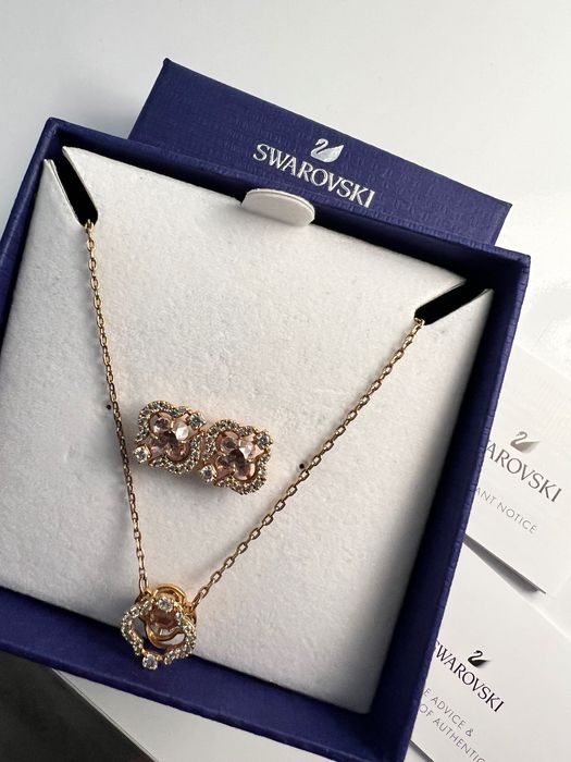 Нов Комплект Swarovski