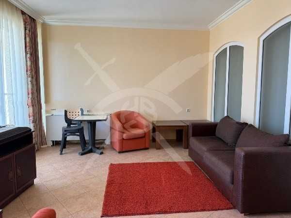 Продава се Двустаен апартамент в София, Хладилника - 88 кв.м за 853 €/кв.м - Снимка #1