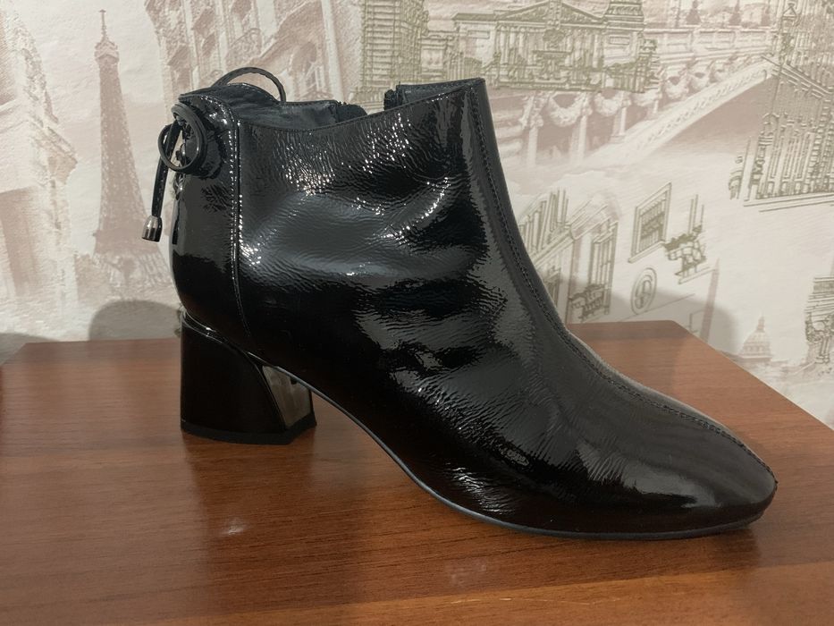 Новые лаковые ботиночки