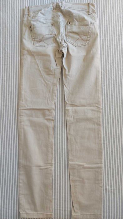 Дамски дънки с ниска талия различни модели