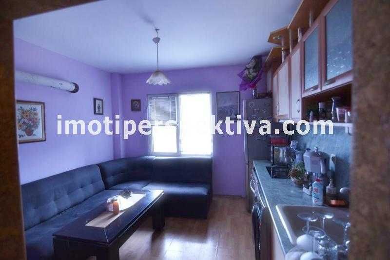 Продава се Тристаен апартамент в Пловдив, Тракия - 96 кв.м за 1250 €/кв.м - Снимка #1