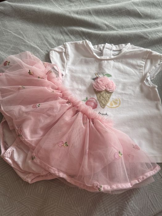 Комплект на Mayoral 6-9 месеца