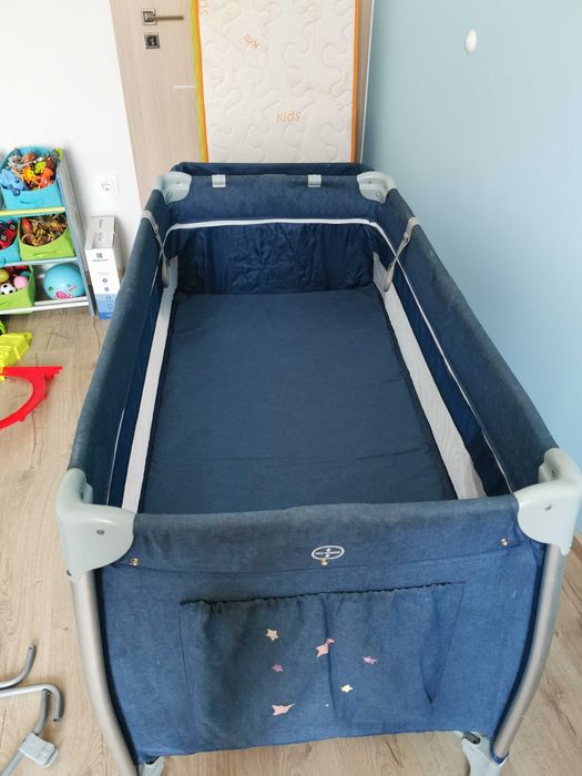 Cangaroo ISleep Кошара на две нива