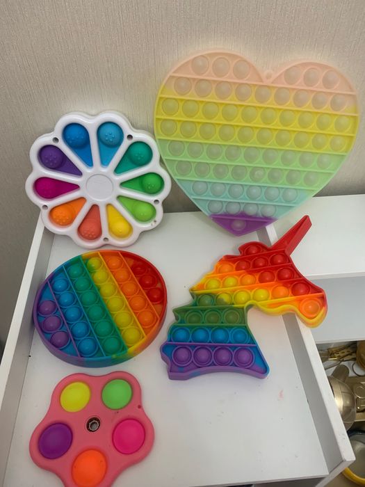 Продам попиты , игры, гитару