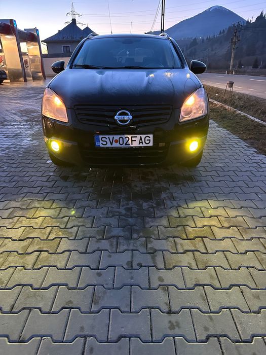Vând Nissan Qashqai+2