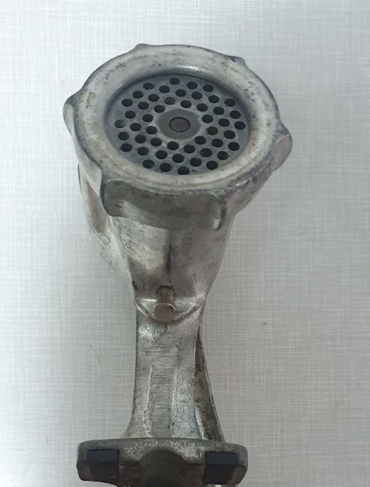 Mașină de tocat carne nr 7