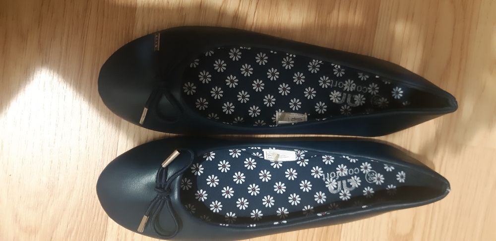 Balerini cu flori opincute dama