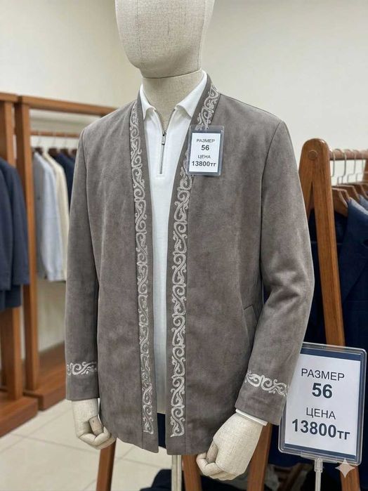 Продам чапаны и жилеты