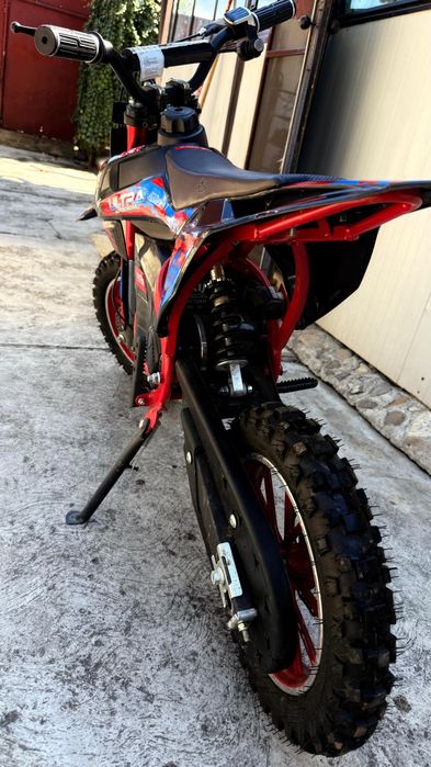 Mini Cros Electric Ultra Motocross 66 – pentru copii/adolescenți

Vând mini cros electric Ultra Motocross, stare foarte bună, aspect sportiv roșu/alba