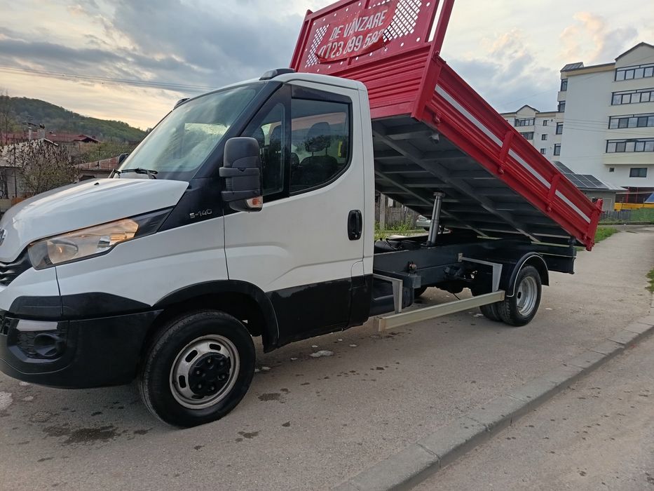 Vând Iveco daily basculabil