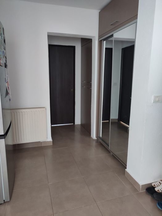 Vând apartament in Curtea de Arges decomandat,56mp², zona Confectii