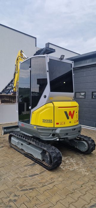 Vând excavator Wacker Neuson ez26