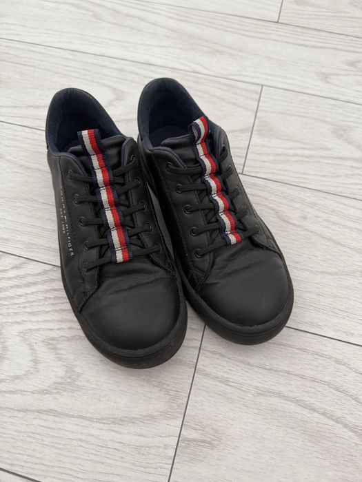 Adidasi Tommy Hilfinger