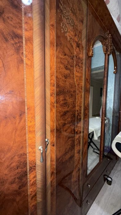 Спальный шифоньер сатылады