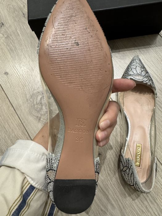 Продам балетки Баскони