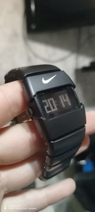 продам часы найк новые