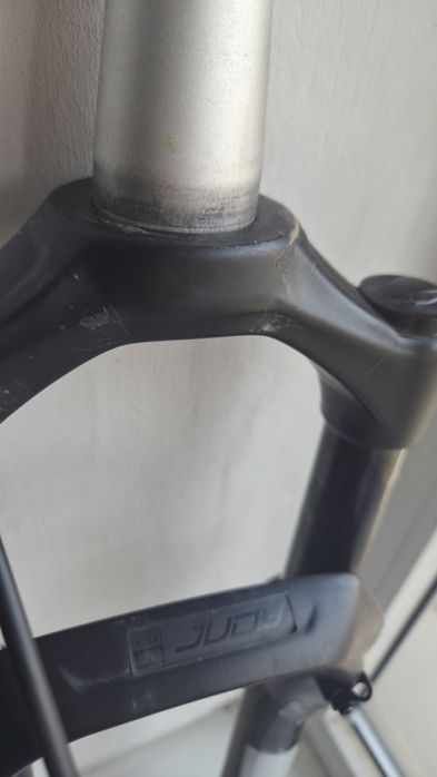 Вилка 29 RockShox Judi silver boost 100mm
